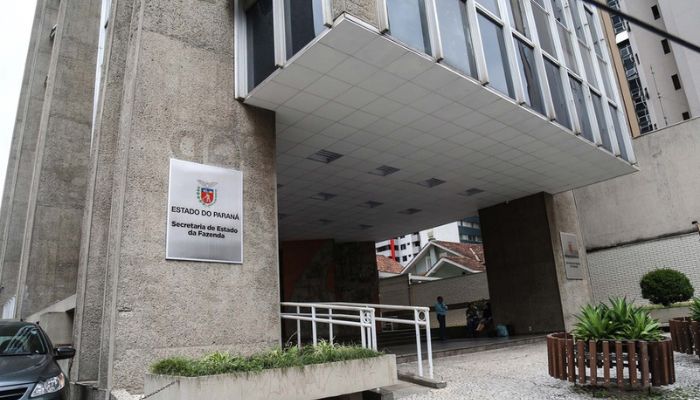  Estado publica edital para concurso de auditor fiscal com 50 vagas; salário é de R$ 17 mil